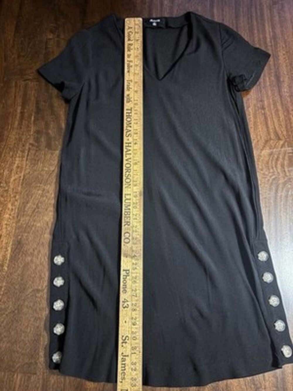 Madewell Black Short Sleeved V-Neck Dress with Decorative Buttons Sz XS